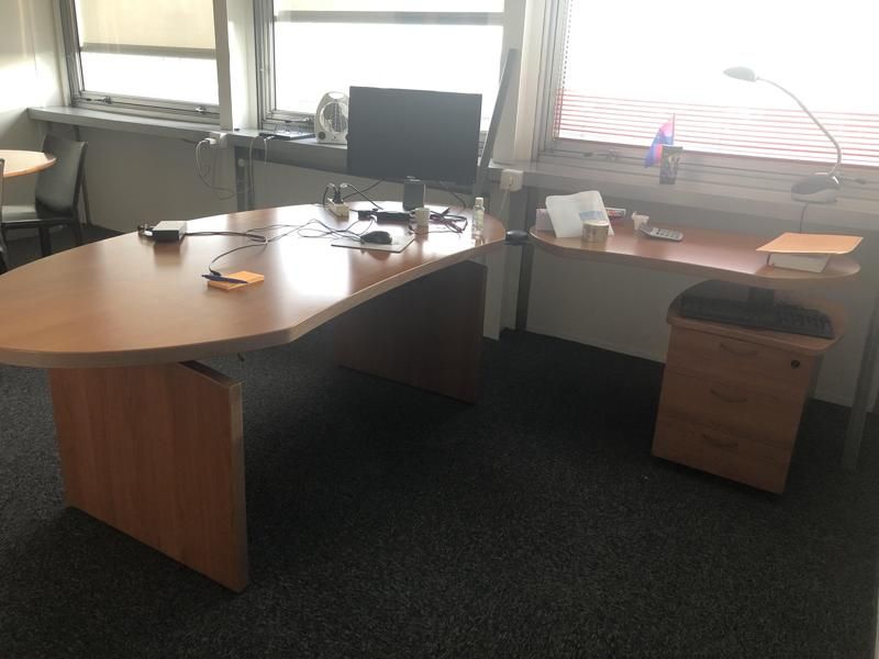 Bureau Direction  - Plateau Bois Et Pied Métallique - Blois Clair Et Métal Gris