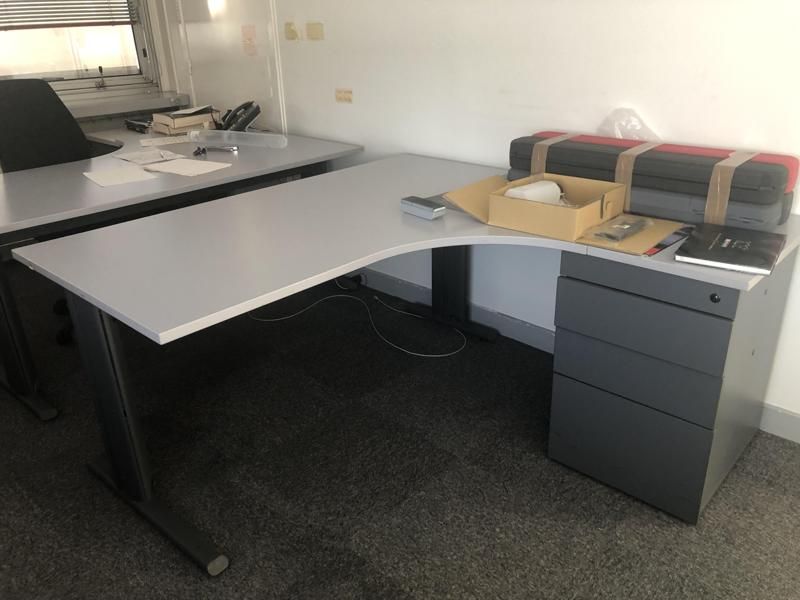 Bureau 160 d'angle D - Plateau Bois Et Pied Métallique - Blois Gris Et Métal Gris