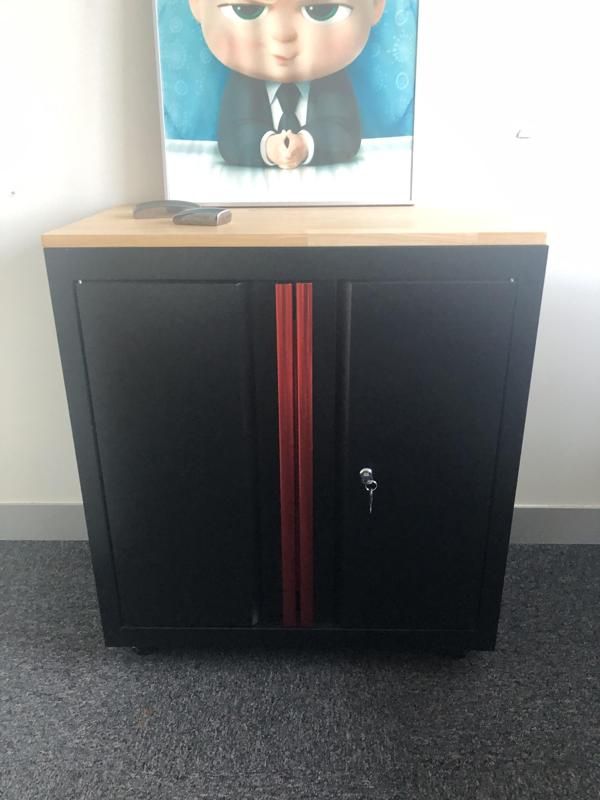 Armoire basse 80 - Bois Et Métal - Blois Clair Et Métal noir/rouge