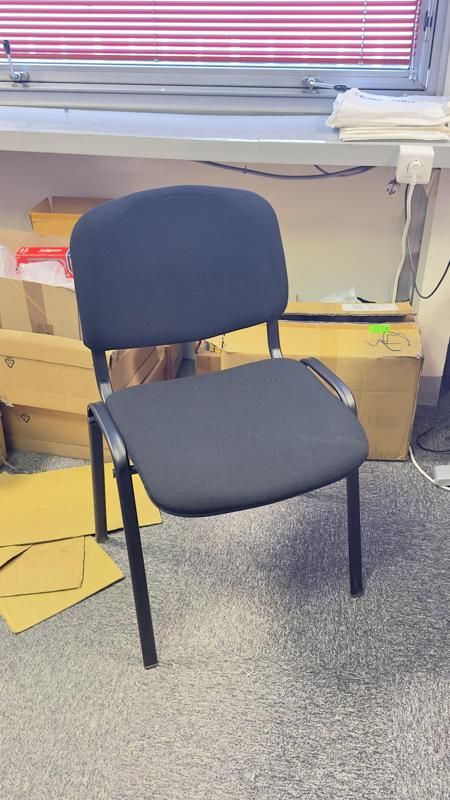 Chaise visiteur - Tissu Et Métal - Noir