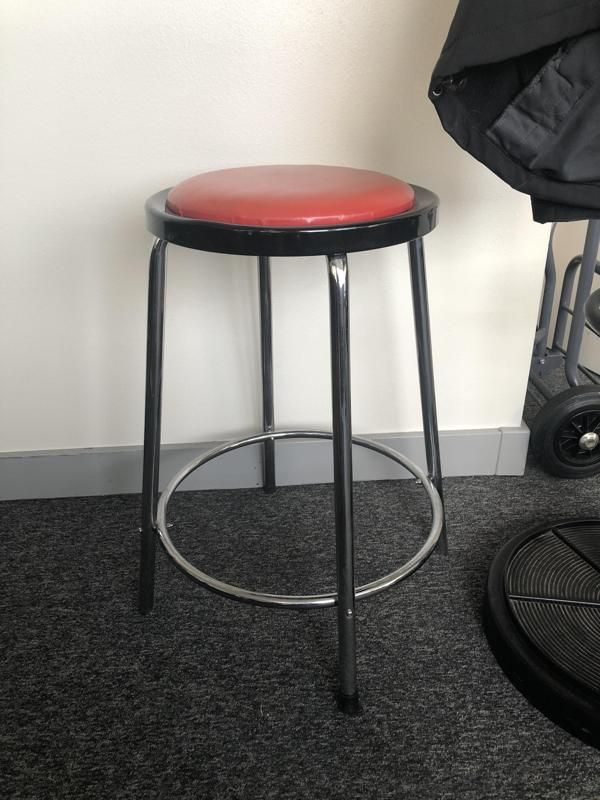 Tabouret  - Bois Et Métal - Noir, rouge et inox