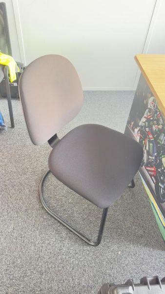 Chaise visiteur - Tissu Et Métal - Noir