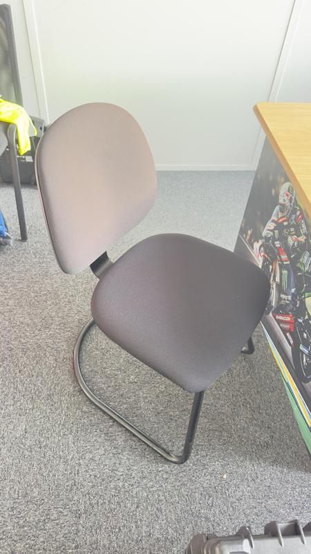 Chaise visiteur - Tissu Et Métal - Noir