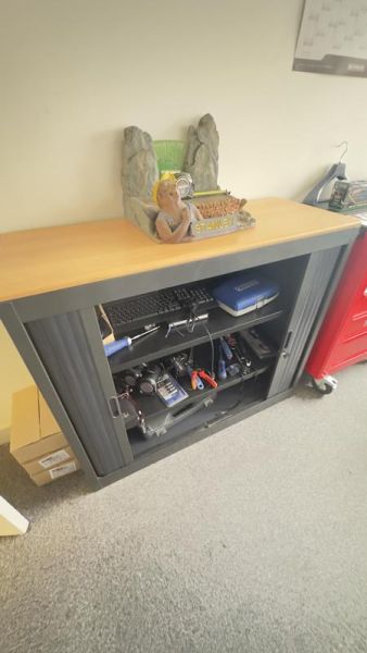 Armoire Basse 120 - Métal - Bois et noir