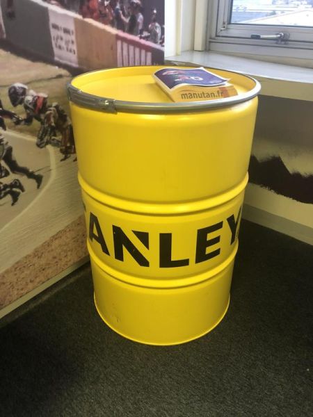 Baril Stanley - Métal - Jaune