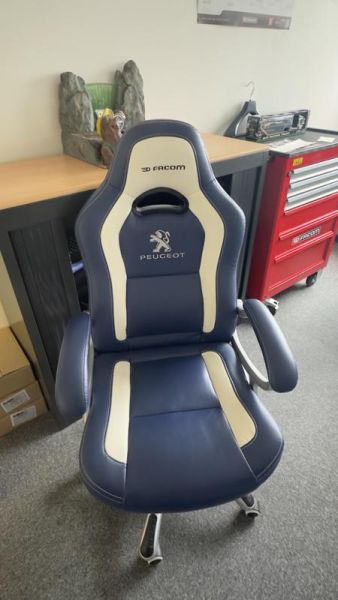 Fauteuil De Bureau Facom - Cuir - Blanc et bleu