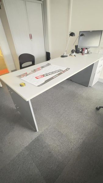 Bureau 180 Droit - Bois - Blanc et gris