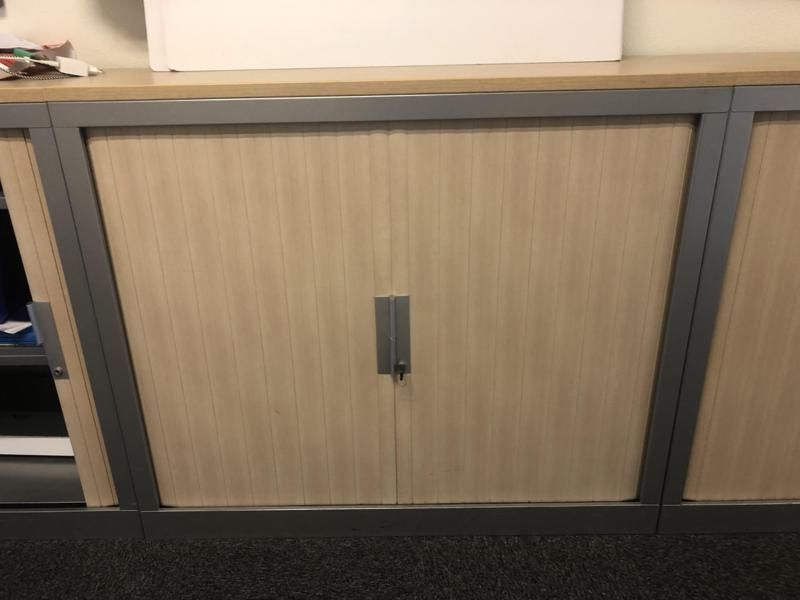 Armoire Basse 120 - Métal - Bois Clair Et Gris