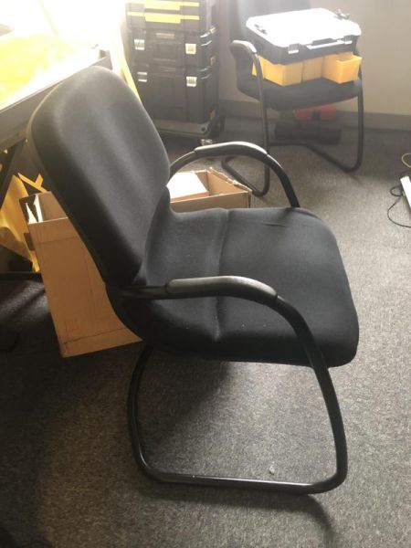 Chaise visiteur - Tissu - Noir