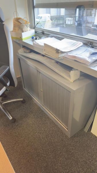 Armoire Basse 120 - Metal - Gris foncé