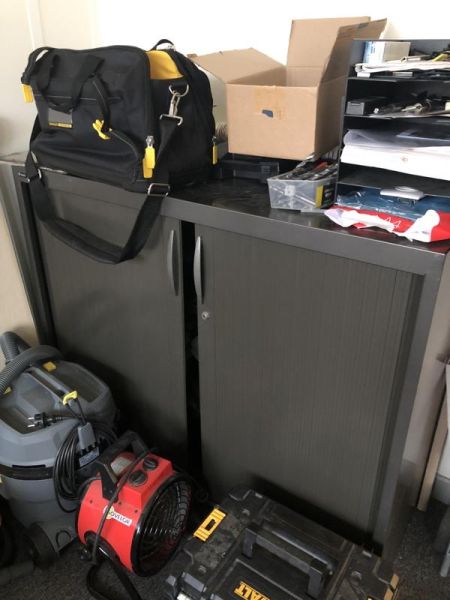 Armoire Basse 120 - Métal - Gris Foncé