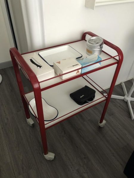 Servante médicale  - Bois Et Métal - Rouge Et blanc