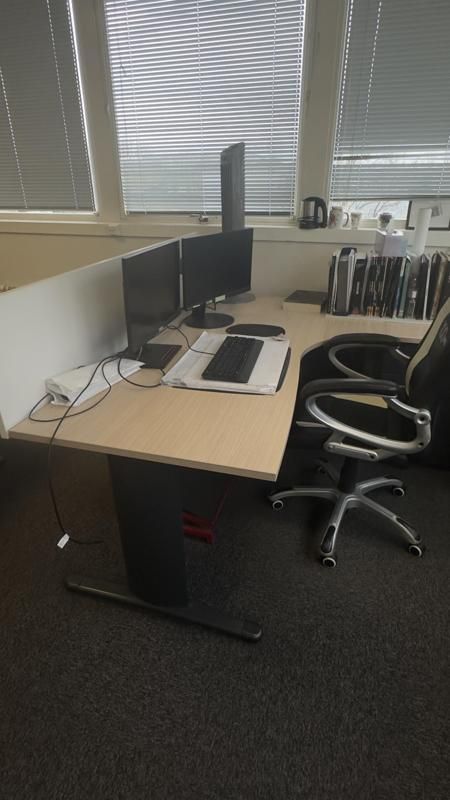 Bureau 180 D’angle D - Bois Et Métal - Plateau Bois Clair Et Pied Gris