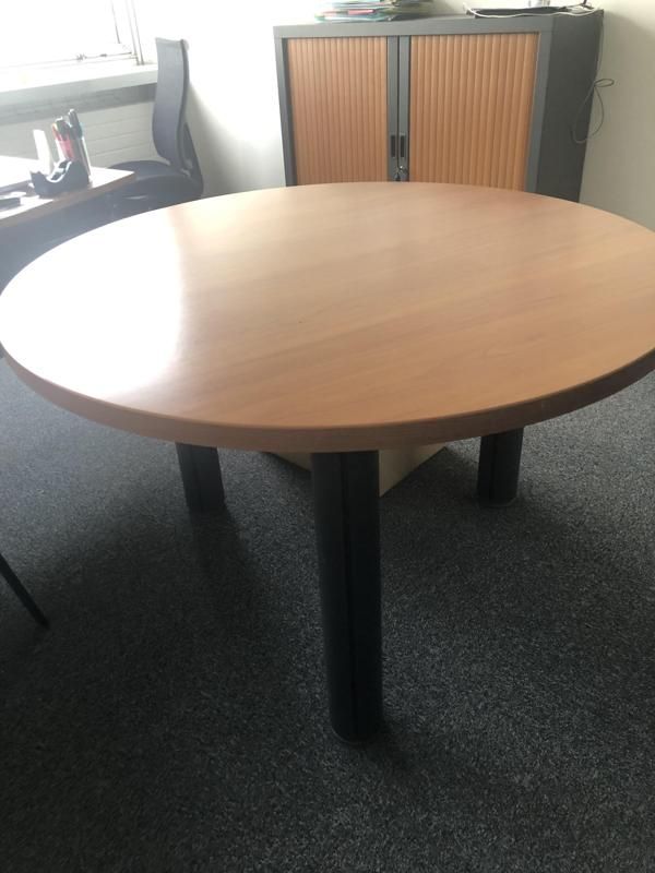 Table de réunion  - Bois Et Métallique - Plateau Bois Clair Et Pied noir