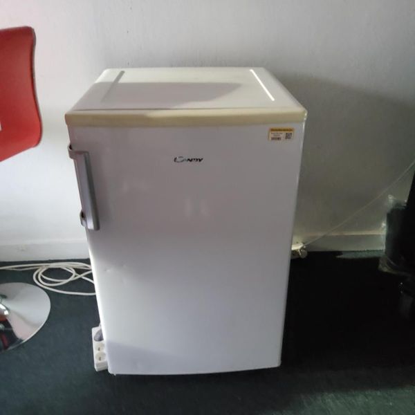 Frigo - Métal - Blanc