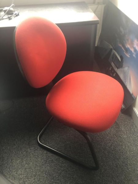 Chaise visiteur - Tissu Et Métal - Rouge et noir